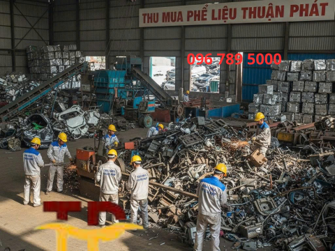 Thu Mua Sắt Phế Liệu Giá Cao TP.HCM & Lân Cận - Tận Nơi 24/7