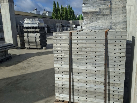 Thu Mua Nhôm Đà Phế Liệu Giá Cao Tại TP.HCM - Uy Tín, Tận Nơi 24/7