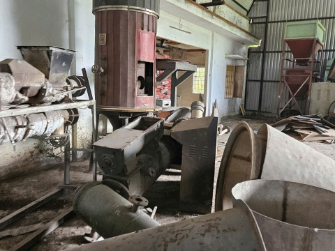 Thu Mua Nhà Xưởng Cũ Miền Trung - Giá Cao, Tháo Dỡ Trọn Gói & Thanh Toán Nhanh