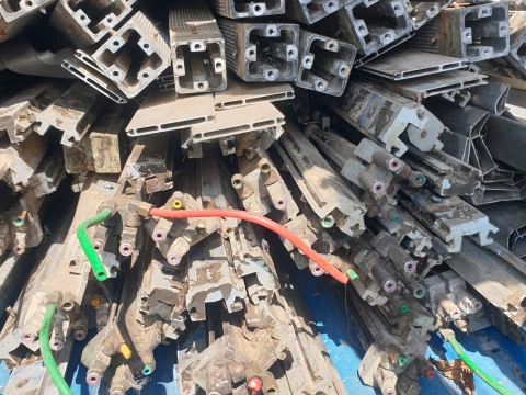 Thu Mua Nhôm Giá Cao Tại Long An Và Khu Vực Lân Cận - Tận Nơi - Uy Tín