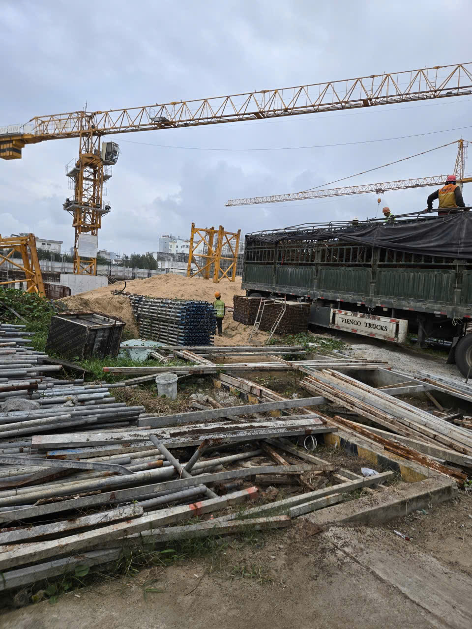 Thu mua sắt phế liệu công trình