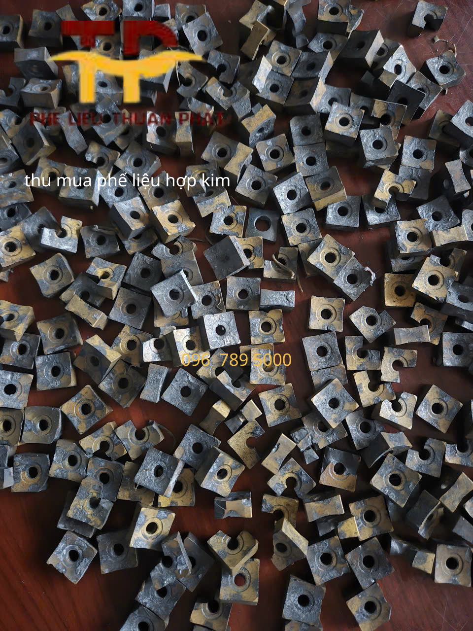 Thu mua hợp kim giá cao