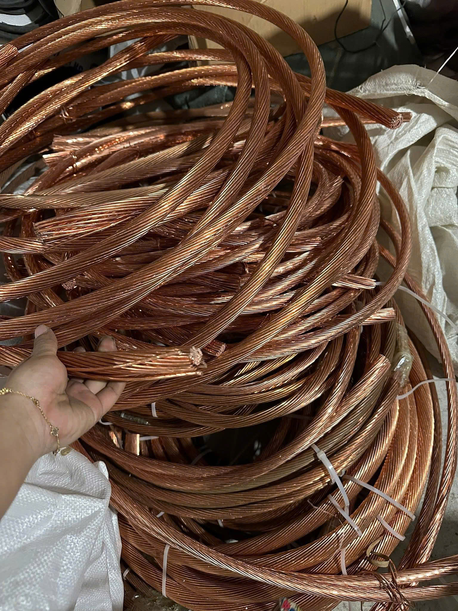 Thu Mua Đồng Phế Liệu Miền Bắc - Thu Mua Tận Nơi 24/7