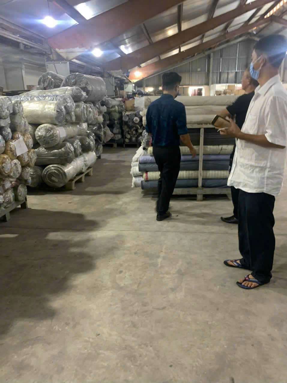 Thu Mua Vải Thanh Lý Giá Cao Nhất Hôm Nay – Thanh Toán 1 Lần