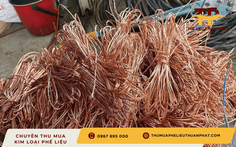 thu mua kim loại phế liệu