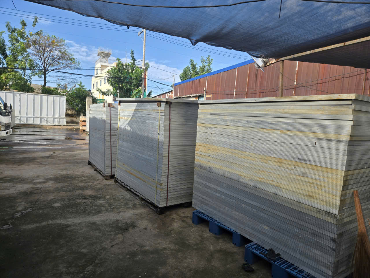 Thu mua pin năng lượng mặt trời cũ