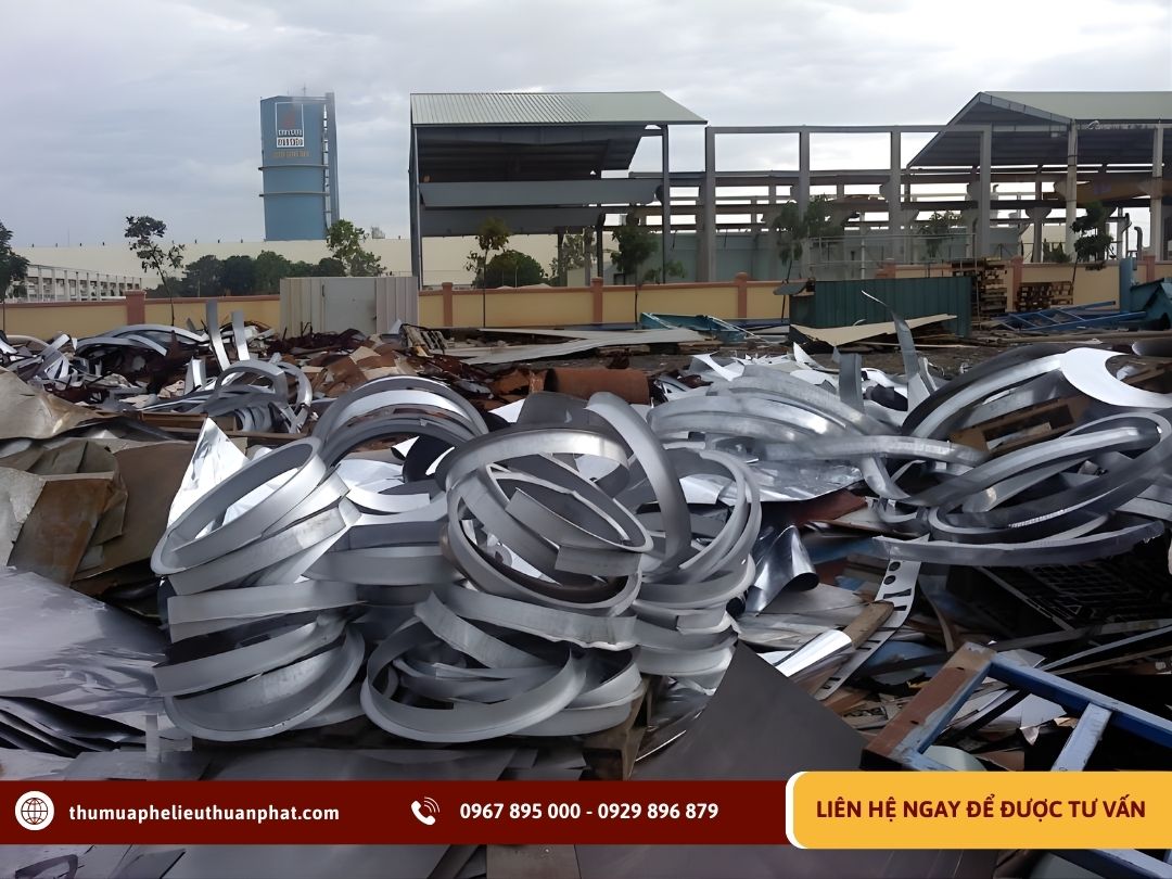 Thu mua bồn inox, bếp inox phế liệu số lượng lớn